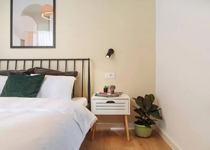 Infinity - Old Town Centre Apartment *