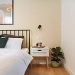Infinity - Old Town Centre I Carpark Nearby I Big Balcony Апартаменти *