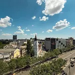 Апартаменти Infinity - Old Town Centre I Carpark Nearby I Big Balcony *