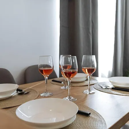 Apartamento Infinity - Old Town Centre I Carpark Nearby I Big Balcony *