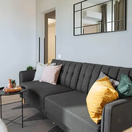 Infinity - Old Town Centre Bukarest