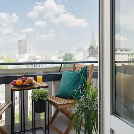 Infinity - Old Town Centre I Carpark Nearby I Big Balcony Apartament *