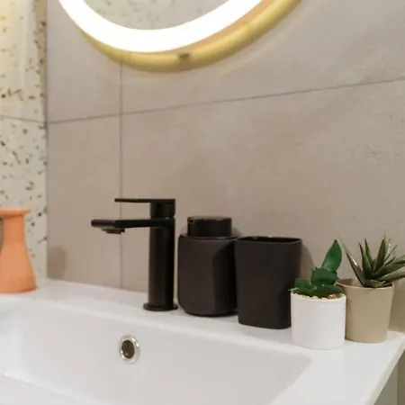 Infinity - Old Town Centre