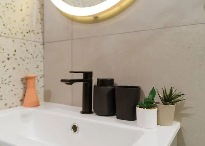 Infinity - Old Town Centre