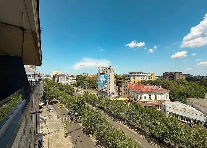 Infinity - Old Town Centre Apartment *