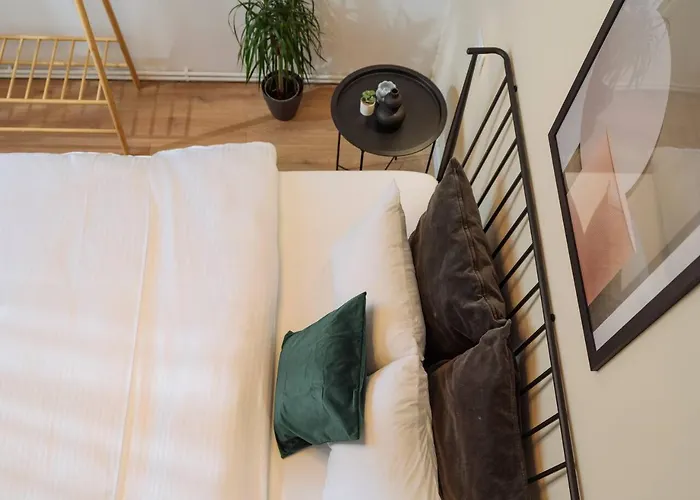 Infinity - Old Town Centre *