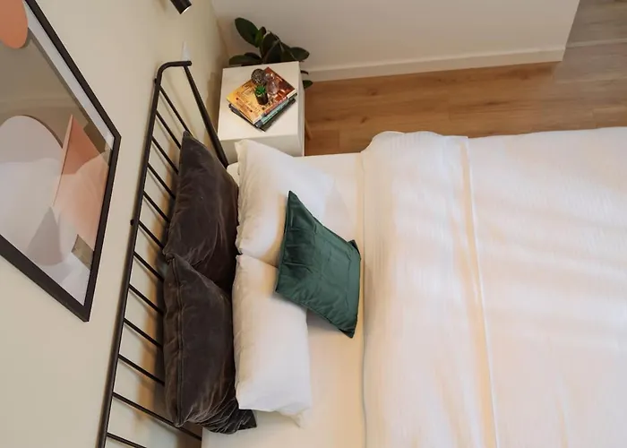 Infinity - Old Town Centre *