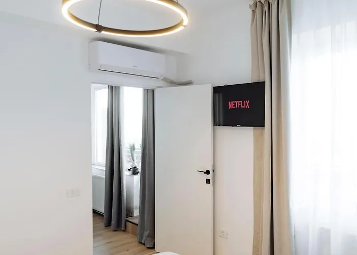 Infinity - Old Town Centre * Bucareste