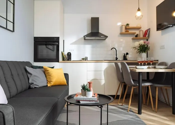 Infinity - Old Town Centre * בוקרשט